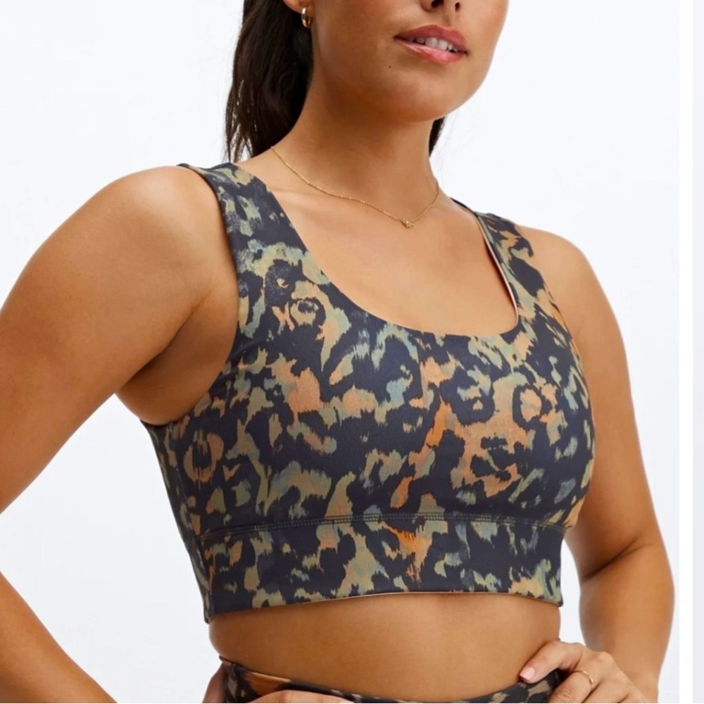 Fabletics Womens Harlow Midi Reversible Camo Sports Bra